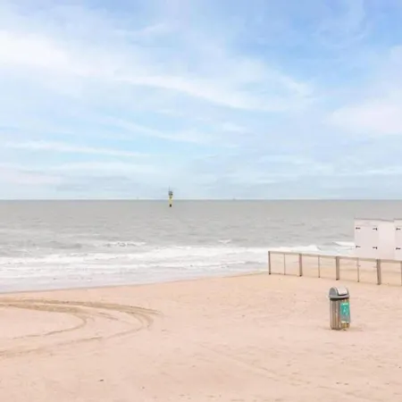 아파트 Hideaway *